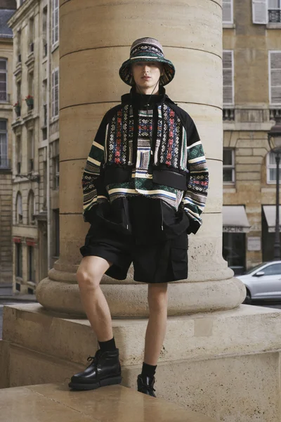 Look 5